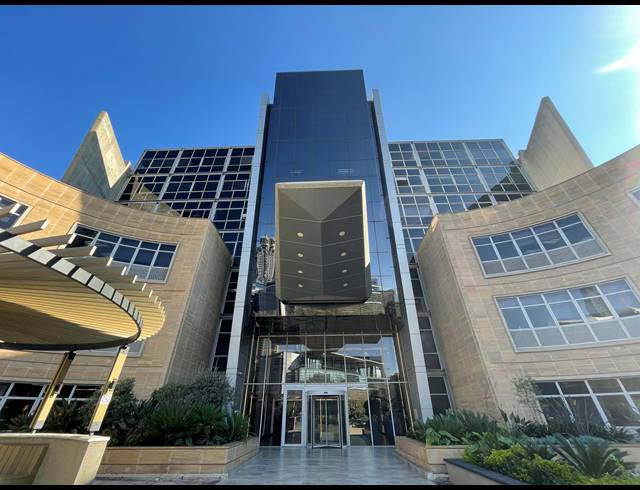 91M² OFFICE TO LET IN SANDTON CENTRAL